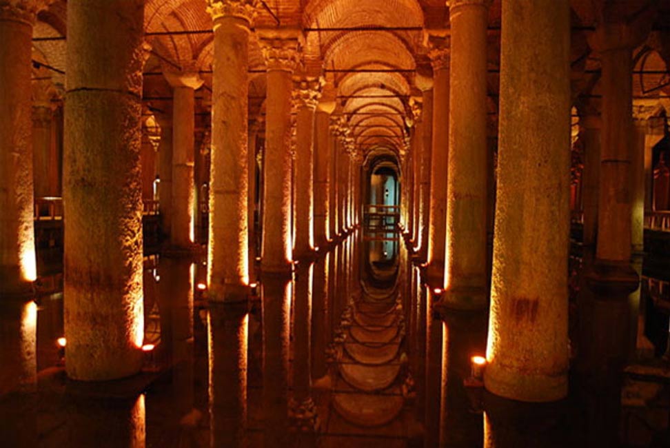 Τι κρύβεται στα υπόγεια τούνελ κάτω από την Αγία Σοφία στην Κωνσταντινούπολη; - Εικόνα6