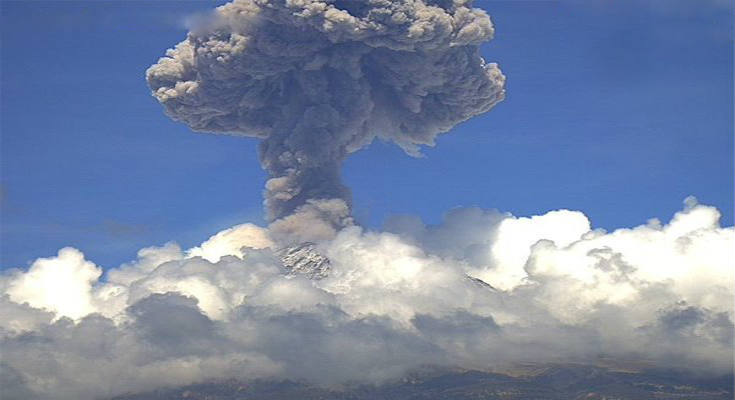 afti-ekrixi-ifestiou-popocatepetl-miazi-gigantiea-atomiki-ekrixi-video
