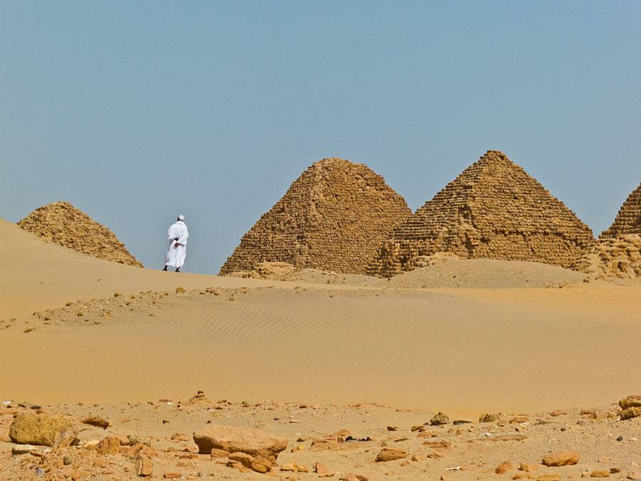 egiptos-den-ine-chora-perissoteres-piramides_1