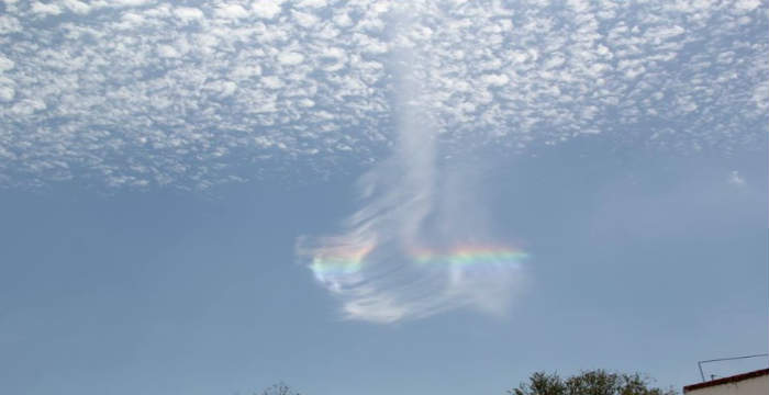 mysterious-iridescent-cloud-falls-from-sky-mexico