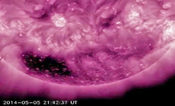 square-coronal-hole-vs