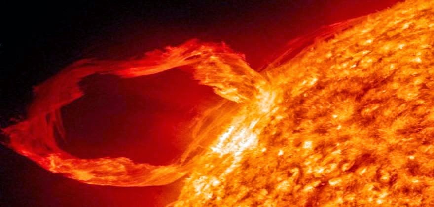 sygklonistikh-ekrhksh-ston-hlio-kategrapse-nasa-video