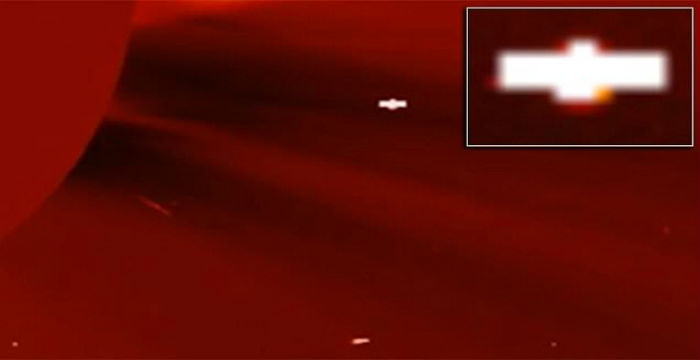 terastia-ufo-petoun-konta-ilio