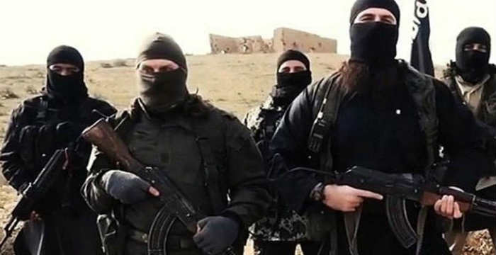 tzihadistes-shediazoun-na-epitethoun-stin-europi-me-viologika-kai-purinika-opla